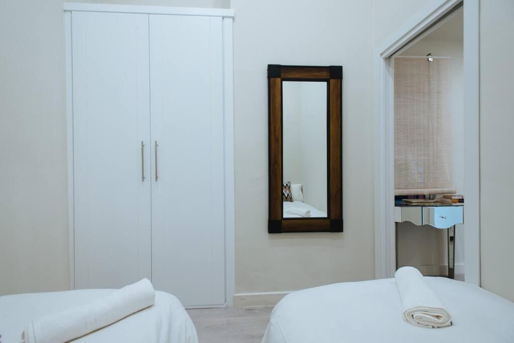 Selecta Elegante Y Centrico Apartamento เซบีญา ภายนอก รูปภาพ